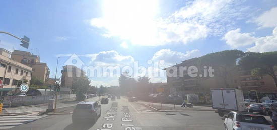 Monolocale viale dei Monfortani, Gemelli - Pineta Sacchetti, Roma