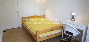 Location appartement 5 pièces 12 m²