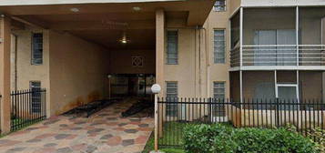 4848 NW 24th Ct Apt 118, Lauderdale Lakes, FL 33313