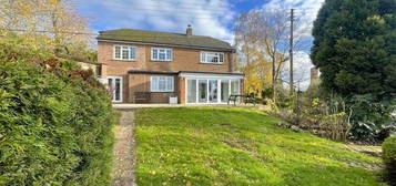 3 bedroom detached house