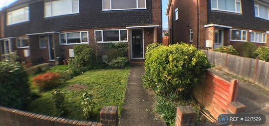 2 bedroom end of terrace house