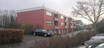 Helle möblierte 1-Zimmerwohnung im Grünen, Hemmingen Westerfeld, altes Dorf, verkehrsgünstig gelegen