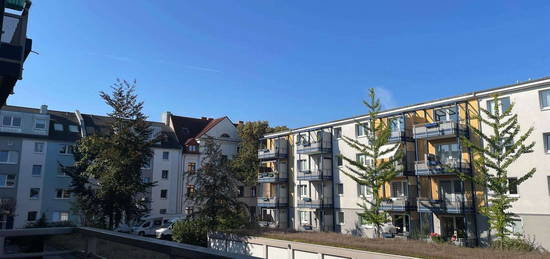 Stilvolle, gepflegte 3-Raum-Wohnung mit Balkon in Neuss