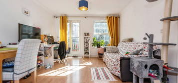 Flat for sale in Capability Way, Greenhithe, Kent DA9