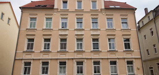 ruhig gelegene, helle Erdgeschosswohnung mit Balkon