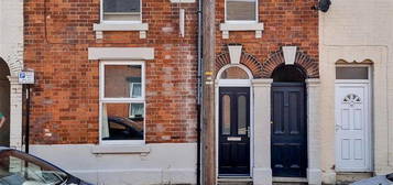 Terraced house to rent in Fentonville Street, Sheffield S11