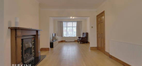 5 bed end terrace house to rent