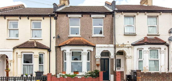 Terraced house for sale in Thirsk Road, London SE25