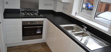 2 bed flat to rent