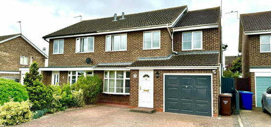 5 bedroom semi-detached house for sale