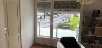 Appartement T 4 avec balcon