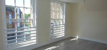 2 bed flat to rent