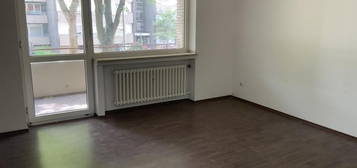 Frei für Zwei! gut geschnittene 2-Zimmer-Wohnung mit Balkon in MG Schmölderpark- WBS erforderlich