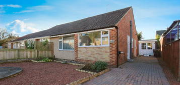 2 bed semi-detached house for sale