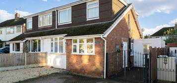 4 bedroom detached bungalow for sale