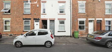 4 bedroom terraced house