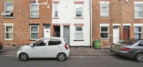 4 bedroom terraced house