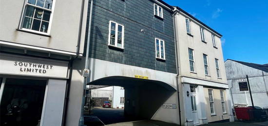 Flat for sale in Crockwell Street, Bodmin, Cornwall PL31