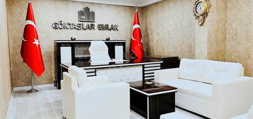 GÖKTAŞLAR'DAN HİCRET CAMİİ YAKINI 4+1 E.BANYOLU KİLER'Lİ DAİRE