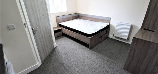 Studio to rent in Clay Lane, Coventry CV2