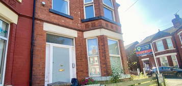 3 bedroom flat to rent