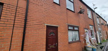 Terraced house to rent in Hardman Lane, Failsworth, Manchester M35