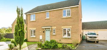 4 bed detached house for sale