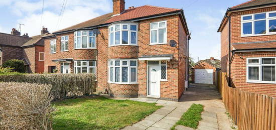 3 bedroom semi-detached house