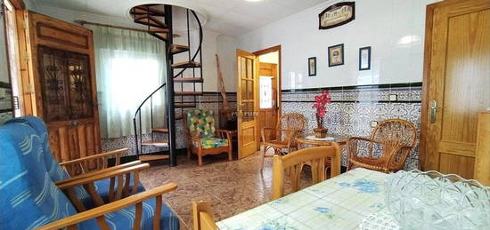 Casa adosada en venta en Los Nietos