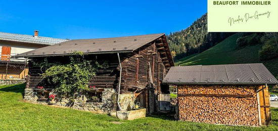 Rare - Arêches - Ferme en Madriers à réhabiliter