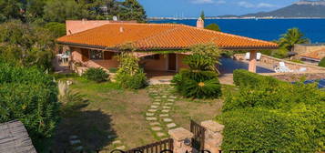 Villa in vendita in  Spiaggia Sos Aranzos s.n.c