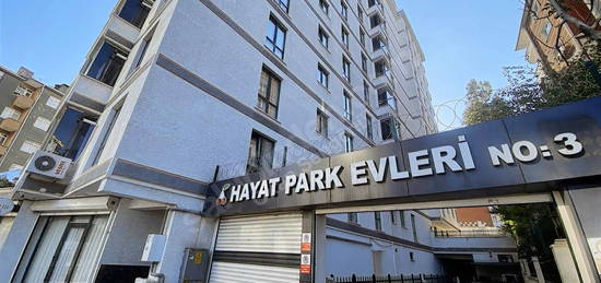 Kirazlı Hayat Park Evleri'nde 8.Ara Kat Güney Cephe Satılık 2+1