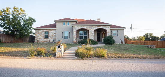 1512 Grand Ave, Sweetwater, TX 79556