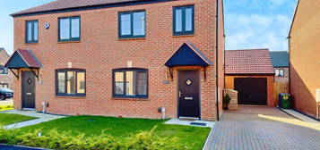 3 bedroom semi-detached house for sale