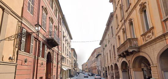 Quadrilocale da ristrutturare, primo piano, Gardenia, Reggio Emilia