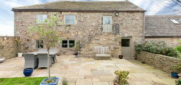 4 bedroom barn conversion for sale