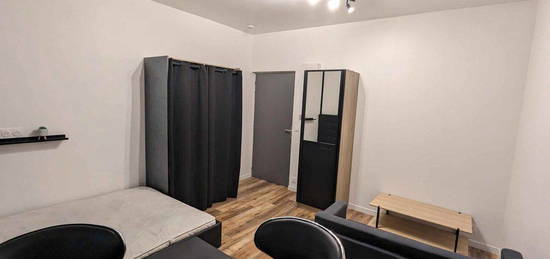 À Louer : Charmant Appartement Meublé de 30 m² Rénové