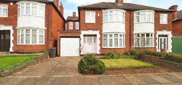 4 bed semi-detached house for sale