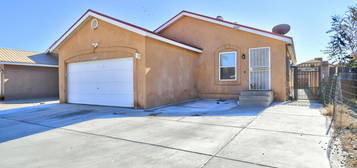 8826 Thor Rd SW, Albuquerque, NM 87121