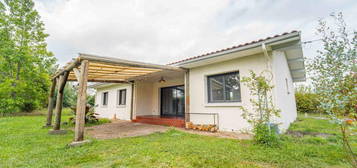 Maison  à louer, 5 pièces, 4 chambres, 133 m²