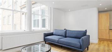 Flat to rent in St. Johns House, 50 Vine Street, London EC3N