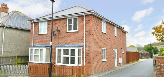 2 bedroom semi-detached house