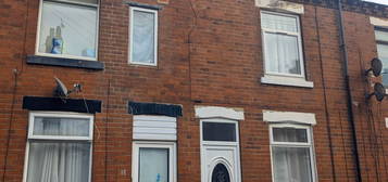 2 bed terraced house to rent