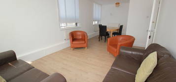 3 bed flat for sale