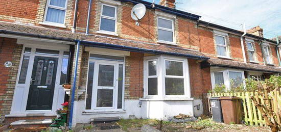 Semi-detached house to rent in St. Philips Avenue, Maidstone ME15