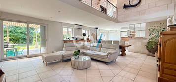 Maison à vendre, 7 pièces, 6 chambres, 210 m²