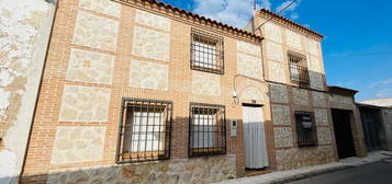 Chalet adosado en venta en callejón Santa Quiteria, 26