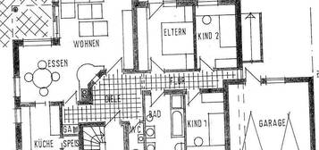 Gepflegte EG-Wohnung mit vier Zimmern sowie Terrasse und Einbauküche in Achstetten - Stetten