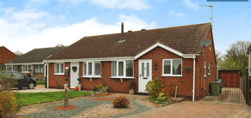 2 bedroom semi-detached bungalow for sale