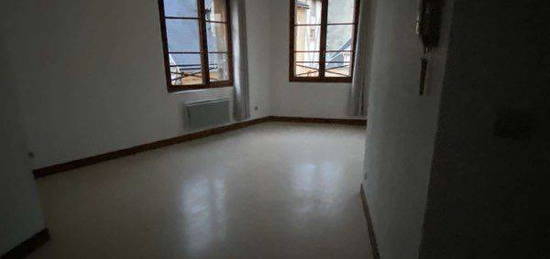 Appartement t2 400